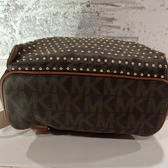 MICHAEL KORS JET SET PVC MONOGRAM SMALL STUDDED ZIP BACKPACK BAG - Picture 9 of 13